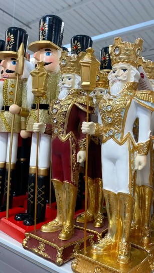 Fiber Nutcracker Soldier Statue